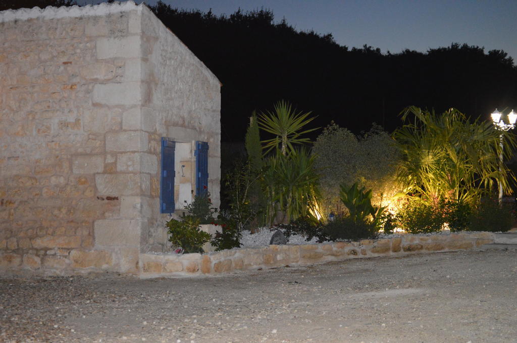 مبيت وإفطار Port-dʼEnvaux L'Oasis المظهر الخارجي الصورة